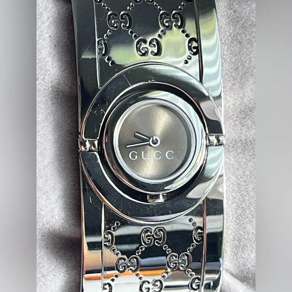 GUCCI TWIRL Stainless Steel YA 112502 - Picture 5 of 17